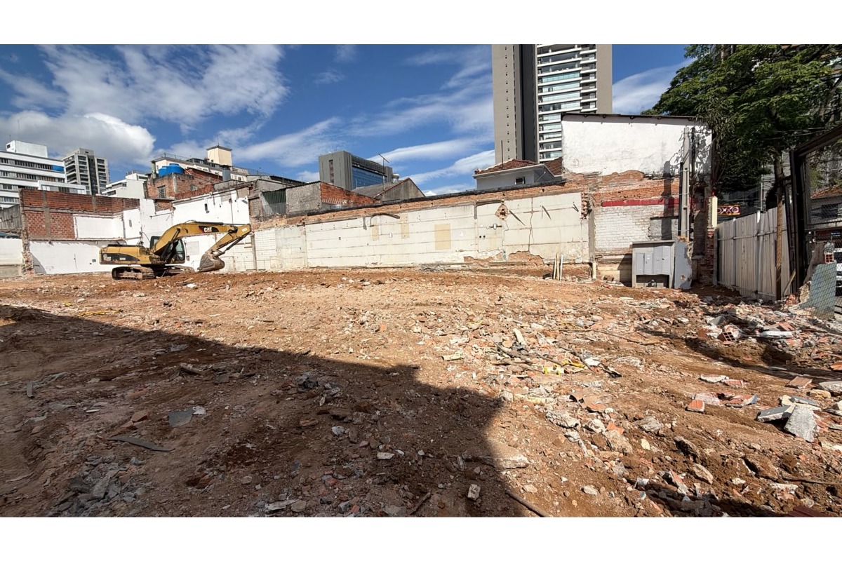 Demolição na Avenida Brasil em São Paulo | Terra Forte
